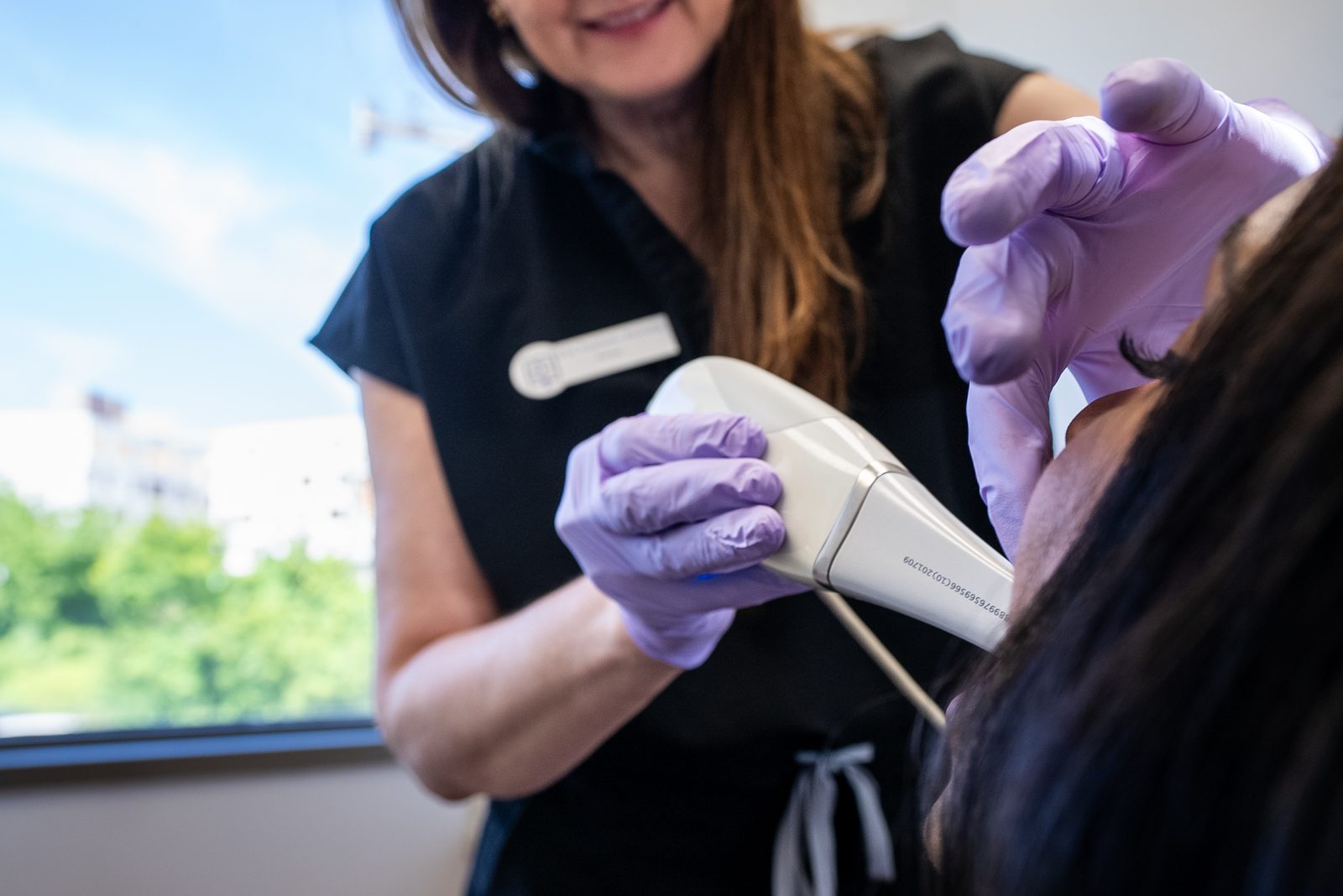 Advanced implant planning software used to determine candidacy for immediate dental implant placement